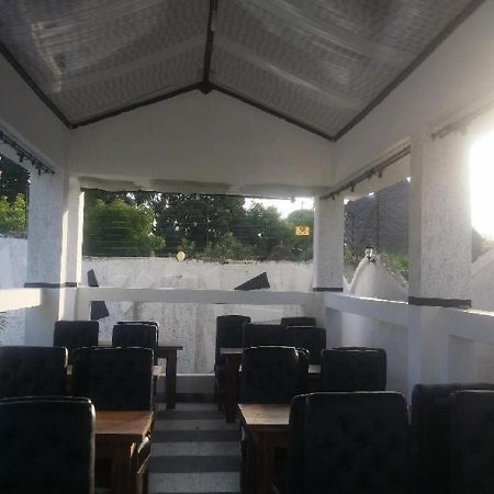Peacock Park Hotel 乌昆达 外观 照片